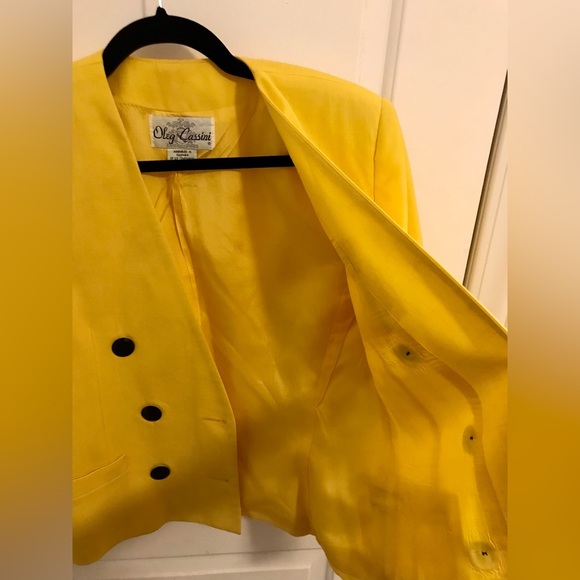 Oleg Cassini Bright Yellow 3 Pocket Black Buttons Double Breasted Blazer - Picture 6 of 7